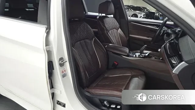 BMW 5 Series (G30) id 3487743 из Кореи 20