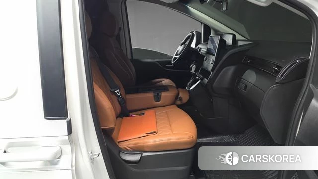 Hyundai Staria id 4324150 из Кореи 20