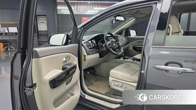 Kia All New Carnival id 3861847 из Кореи 20