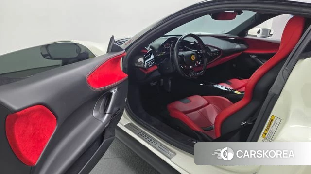 Ferrari SF90 Stradale id 4383271 из Кореи 20