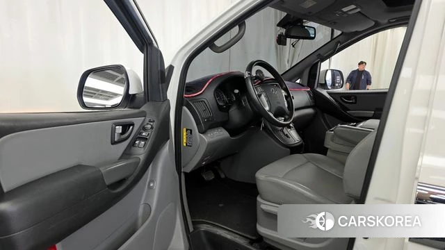 Hyundai The New Grand Starex id 3879747 из Кореи 20