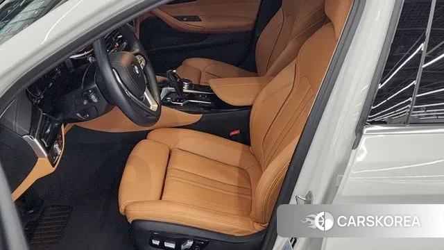 BMW 5 Series (G30) id 3600409 из Кореи 20