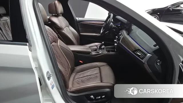 BMW 5 Series (G30) id 3459003 из Кореи 20