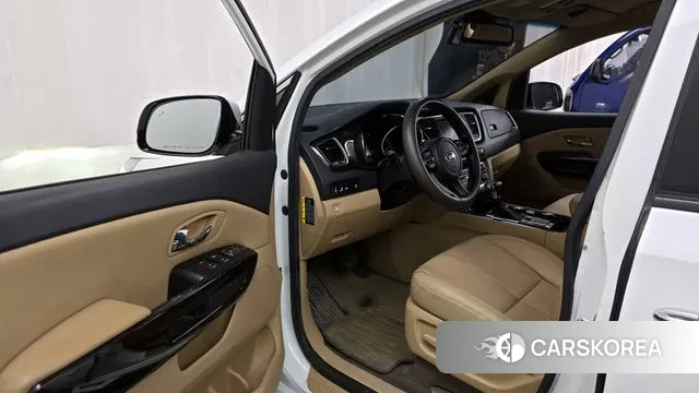 Kia The New Carnival id 3773136 из Кореи 20