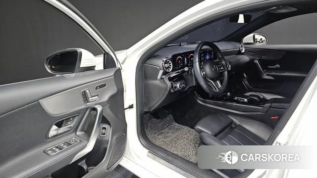 Mercedes-Benz A-Class W177 id 4614498 из Кореи 20