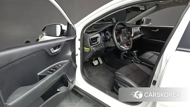 Kia Stonic id 3766624 из Кореи 20