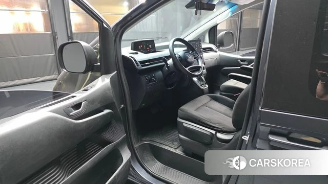 Hyundai Staria id 4936315 из Кореи 30