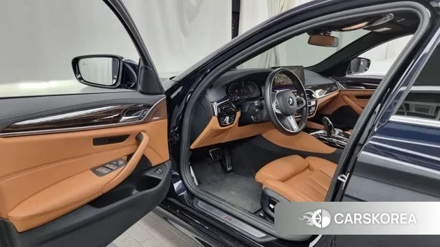 BMW 5 Series (G30) id 3003446 из Кореи 20