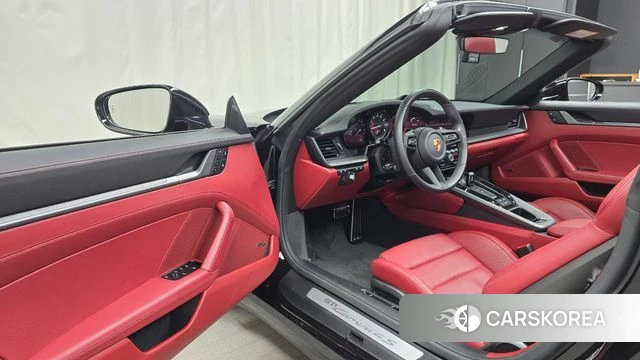 Porsche 911(992) id 4308103 из Кореи 35