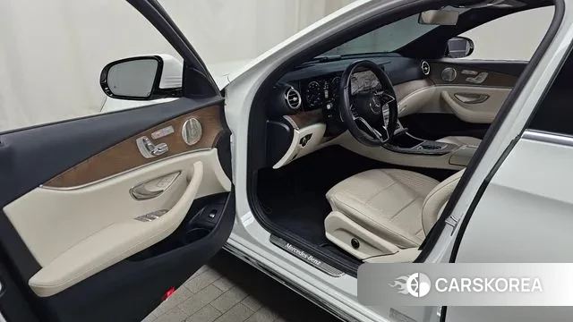 Mercedes-Benz E-Class W213 id 3777045 из Кореи 20