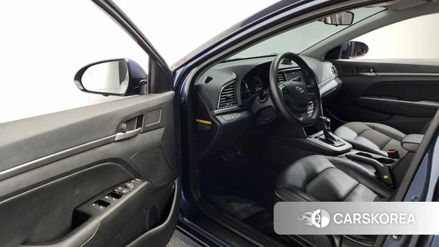 Hyundai Avante AD id 3886345 из Кореи 21