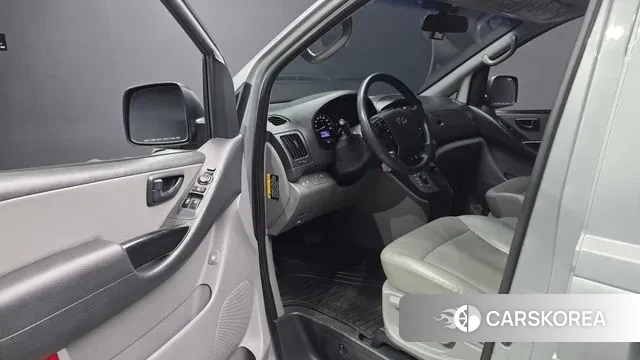 Hyundai The New Grand Starex id 3547759 из Кореи 20