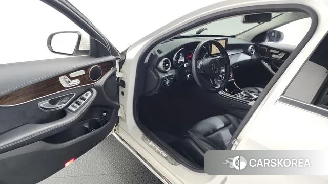 Mercedes-Benz C-Class W205 id 3742862 из Кореи 20