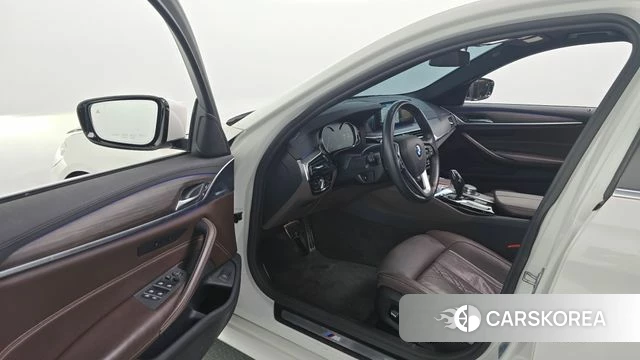 BMW 5 Series (G30) id 4596365 из Кореи 20