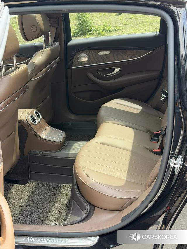 Mercedes-Benz E-class id 4209291 из Китая 18
