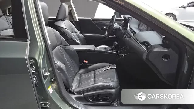 Lexus ES300h 7th generation id 3460053 из Кореи 20