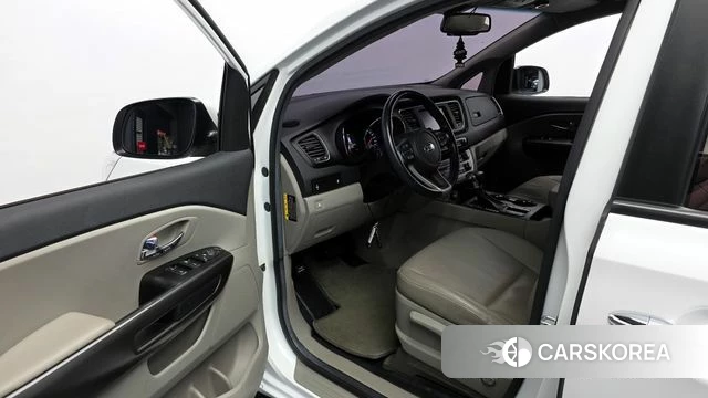 Kia The New Carnival id 3937175 из Кореи 20