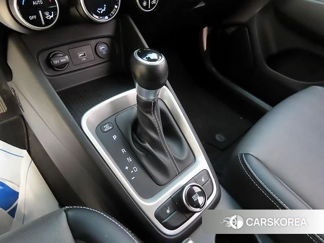 Hyundai Venue id 3819671 из Кореи 20