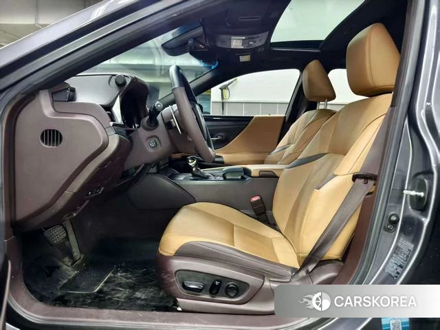 Lexus ES id 4321079 из Китая 22