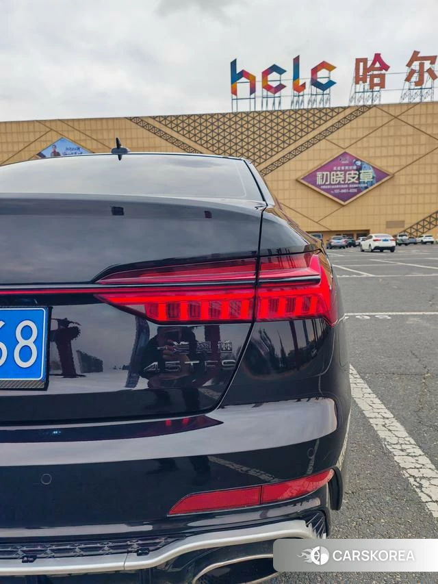 Audi A6L id 4266060 из Китая 22