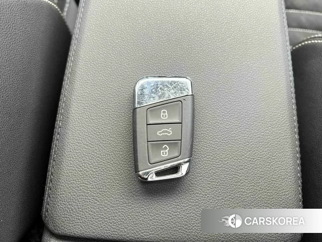 Volkswagen Magotan id 4258502 из Китая 27