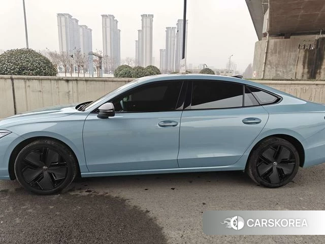 Volkswagen Passat id 3890779 из Китая 25