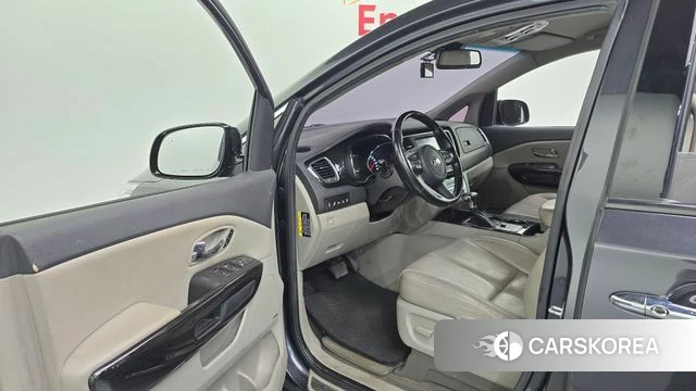 Kia The New Carnival id 4873280 из Кореи 33