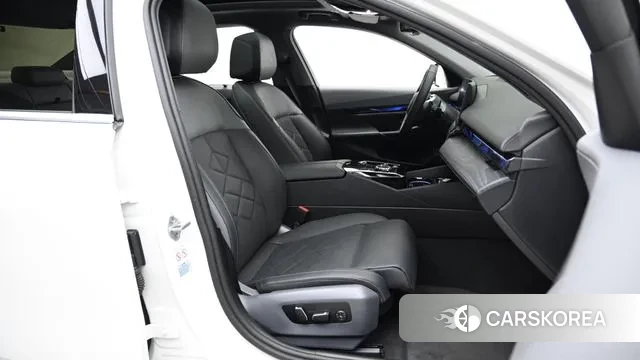 BMW 5 Series (G60) id 2993177 из Кореи 20