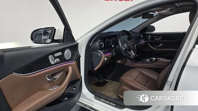 Mercedes-Benz E-Class W213 id 3772998 из Кореи 20