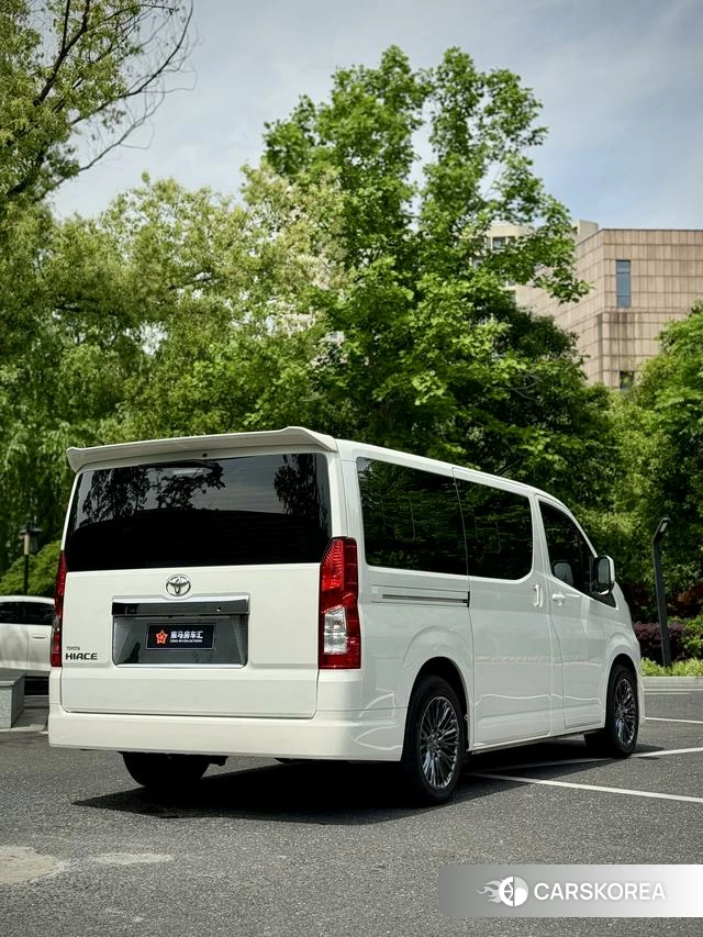 Toyota Hiace id 4368152 из Китая 14
