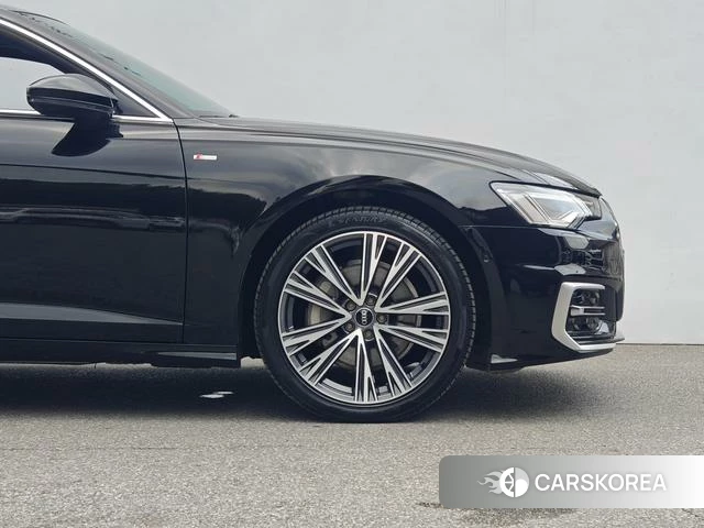 Audi A6L id 4299706 из Китая 26
