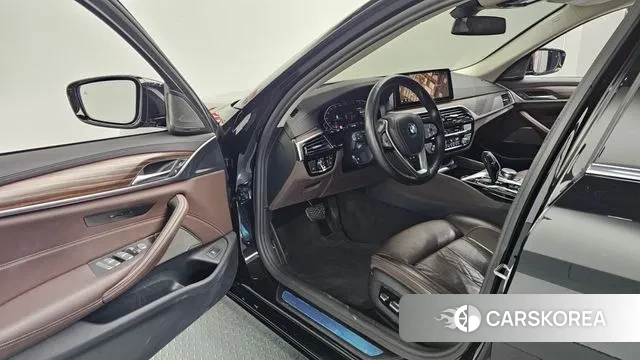 BMW 5 Series (G30) id 3529745 из Кореи 20