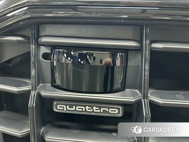 Audi Q8 id 4259175 из Китая 33