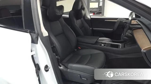 Tesla Model Y id 3580854 из Кореи 20