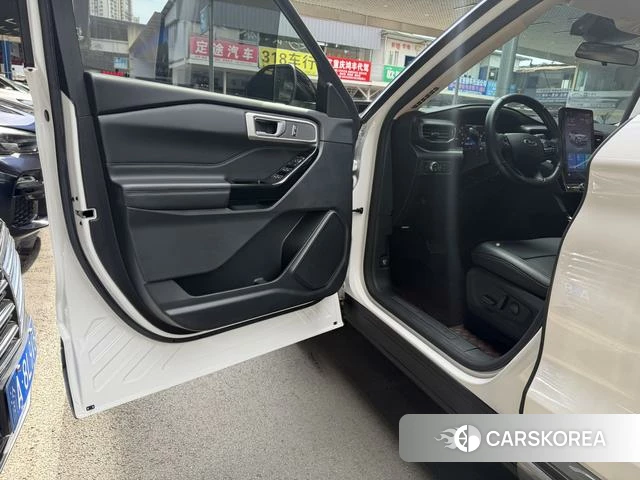 Ford Explorer id 4374537 из Китая 37