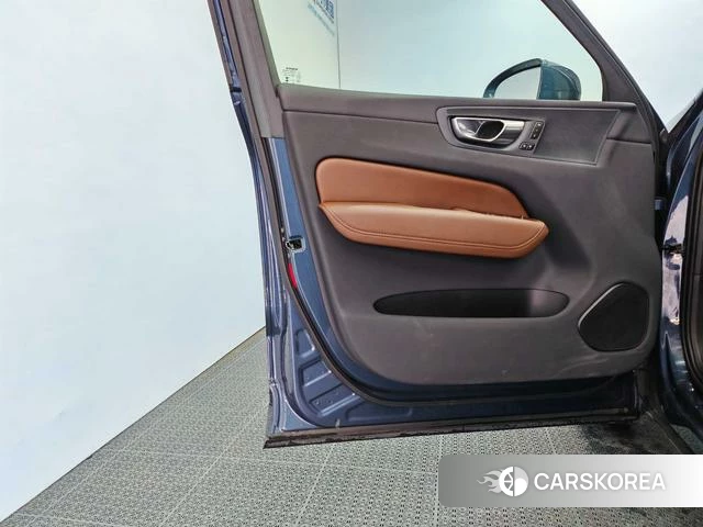 Volvo XC60 id 4212485 из Китая 21