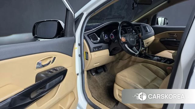 Kia All New Carnival id 4483352 из Кореи 32