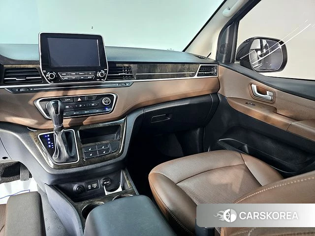 Hyundai The New Grand Starex id 4246255 из Кореи 20