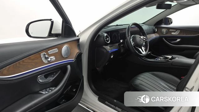 Mercedes-Benz E-Class W213 id 4285674 из Кореи 39