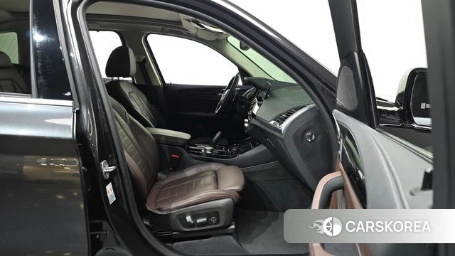 BMW X3 (G01) id 4285791 из Кореи 32