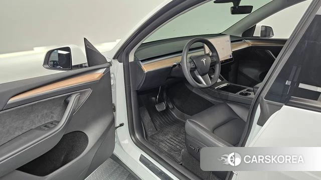 Tesla Model Y id 4523483 из Кореи 38