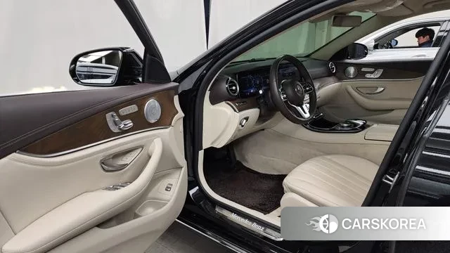 Mercedes-Benz E-Class W213 id 3489309 из Кореи 20