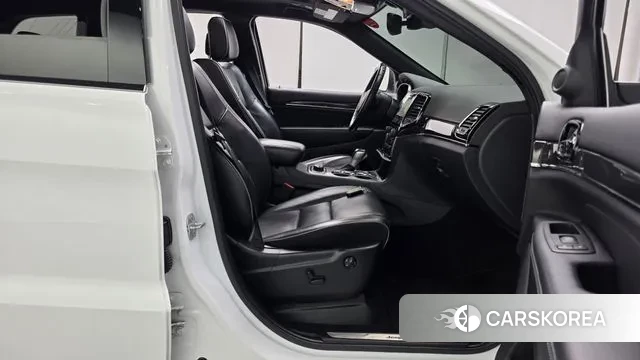 Jeep Grand Cherokee id 3509495 из Кореи 20