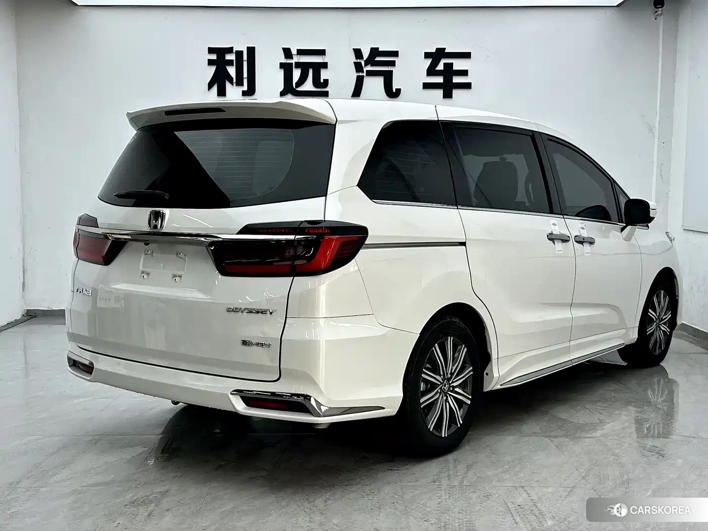 Honda Odyssey id 4576865 из Китая 18