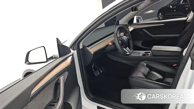 Tesla Model Y id 3585695 из Кореи 20