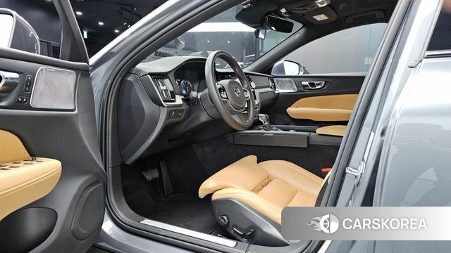 Volvo V60 Cross-Country 2nd Generation id 4604864 из Кореи 35