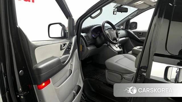 Hyundai The New Grand Starex id 4384687 из Кореи 20