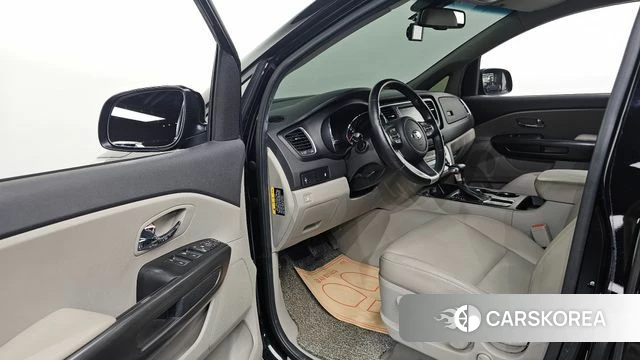 Kia The New Carnival id 4894857 из Кореи 30