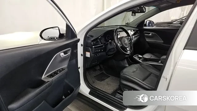 Kia Niro Plus id 3383932 из Кореи 20