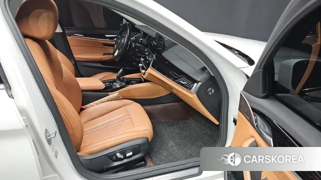 BMW 5 Series (G30) id 3494760 из Кореи 20